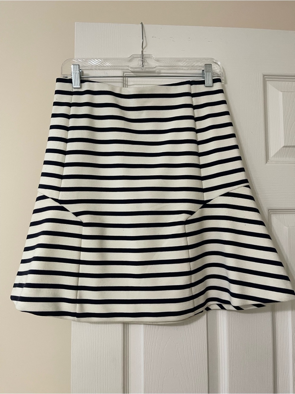 Ann Taylor white navy striped skirt